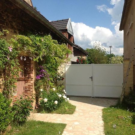 Hotel La Bicoque En Puisaye Saint-Amand-en-Puisaye Zewnętrze zdjęcie